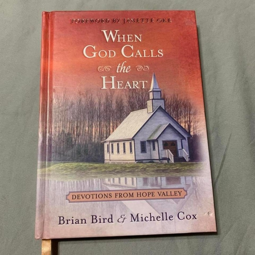 Hallmark Book - When God Calls‎ the Heart: Devotions from Hope Valley